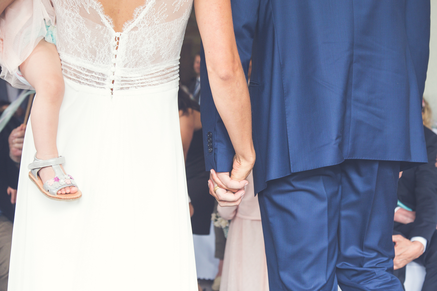 Hände eines Hochzeitspaars